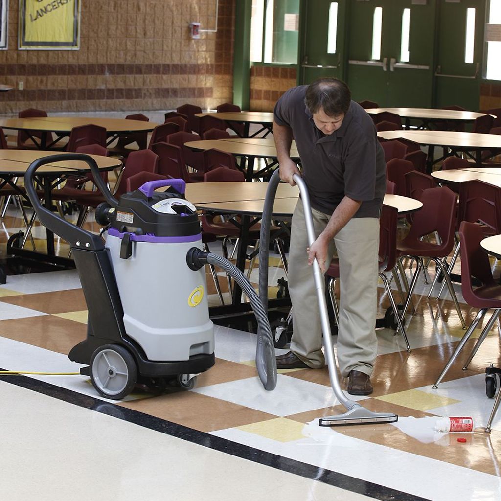 5 107131 pg20 cafeteria